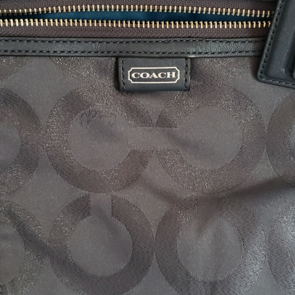 Purse - Picture 2 of 4